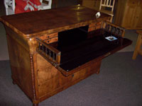 Antike M�belst�cke